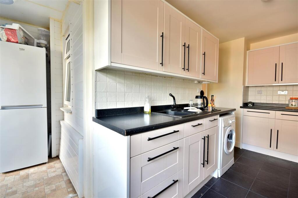 Additional image 9 of Shelley Road, Chelmsford