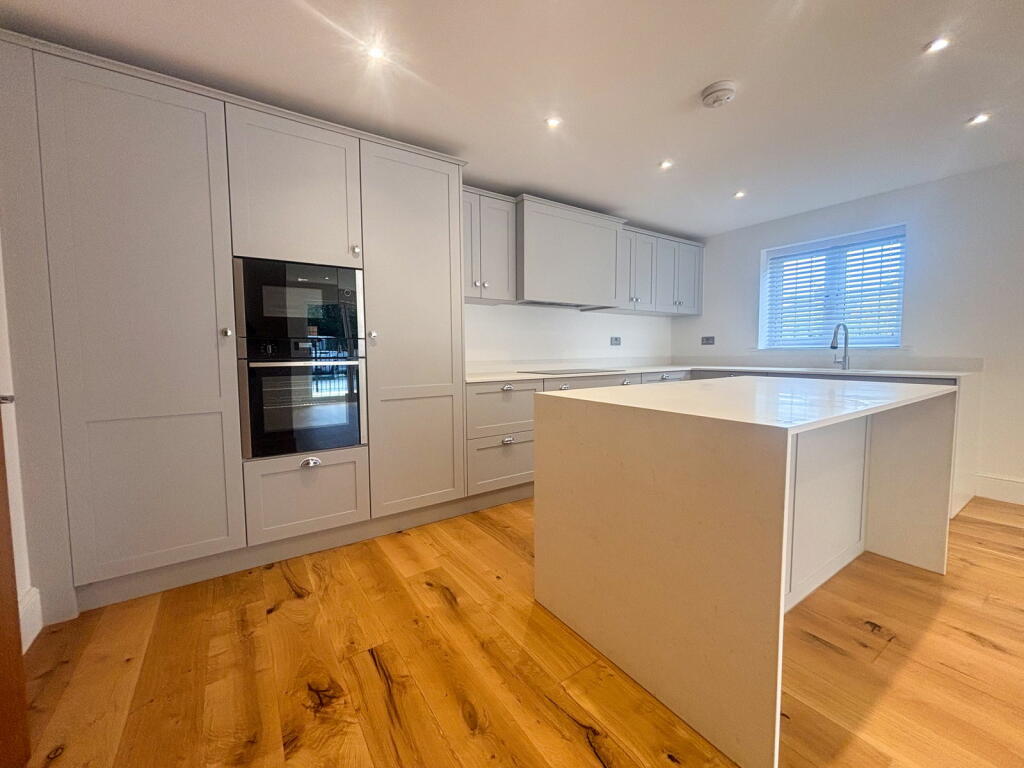 Additional image 5 of The Sheas, 41 Shenfield Road