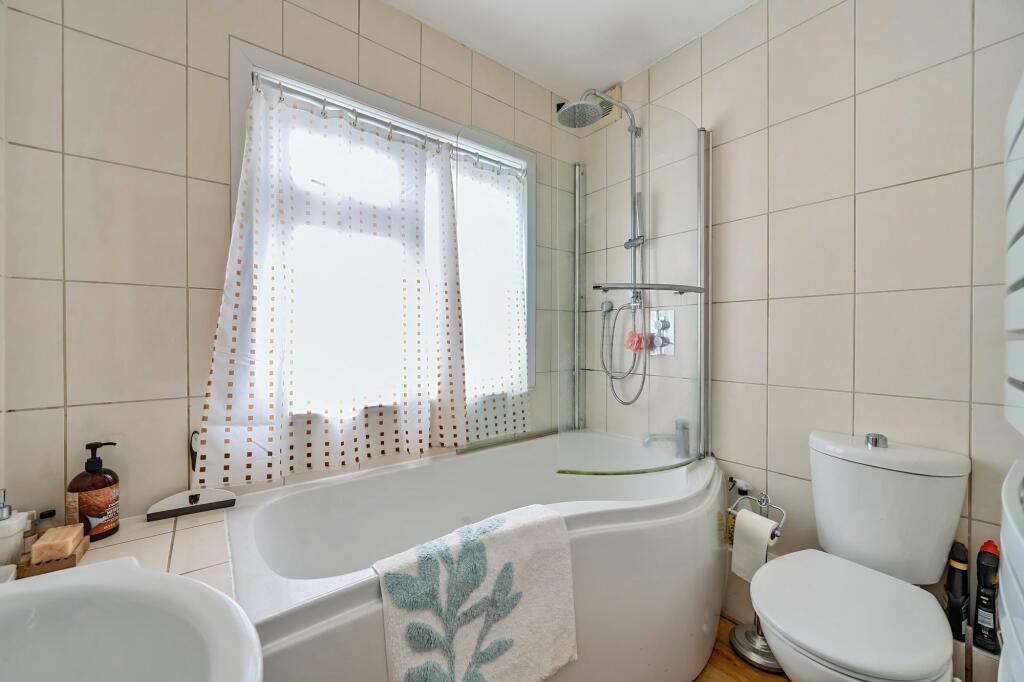 Additional image 12 of Farningham Road, Caterham, CR3