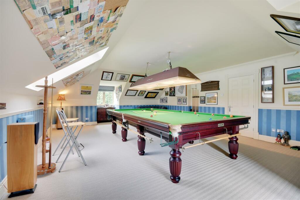 Additional image 30 of Thorndon Approach, Herongate, Brentwood