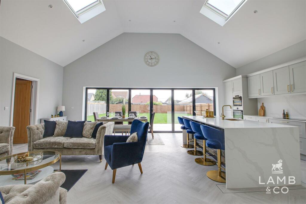 Additional image 3 of Blackberry Lodge Talbot Road, Little Clacton