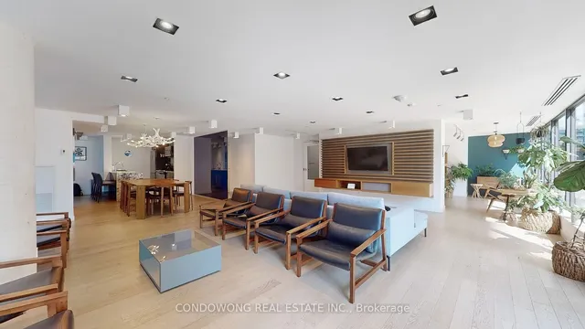 Additional image 23 of 111 Bathurst St Unit 1410