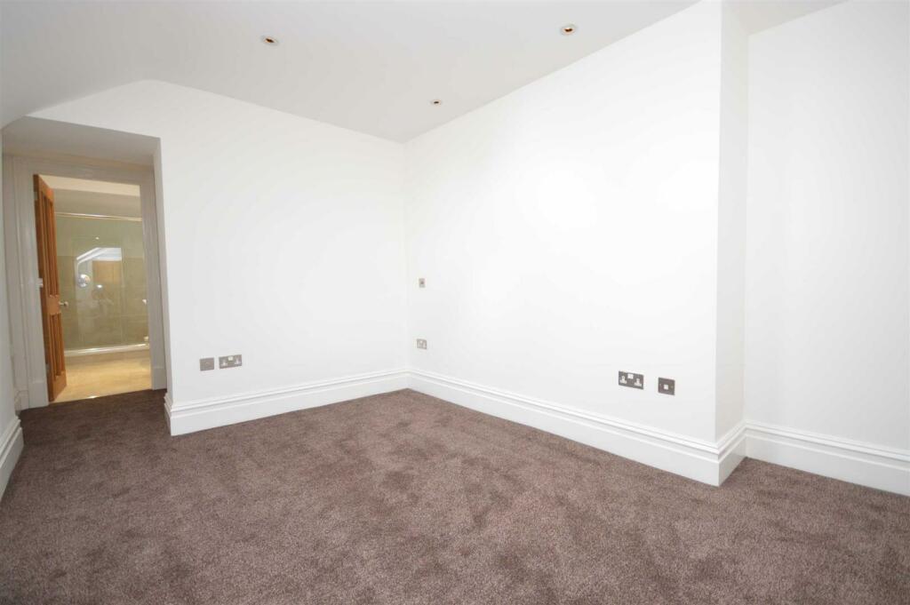 Additional image 9 of Birkenhead Road, Willaston