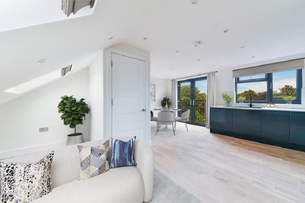 Additional image 3 of Woodland Way, Mitcham