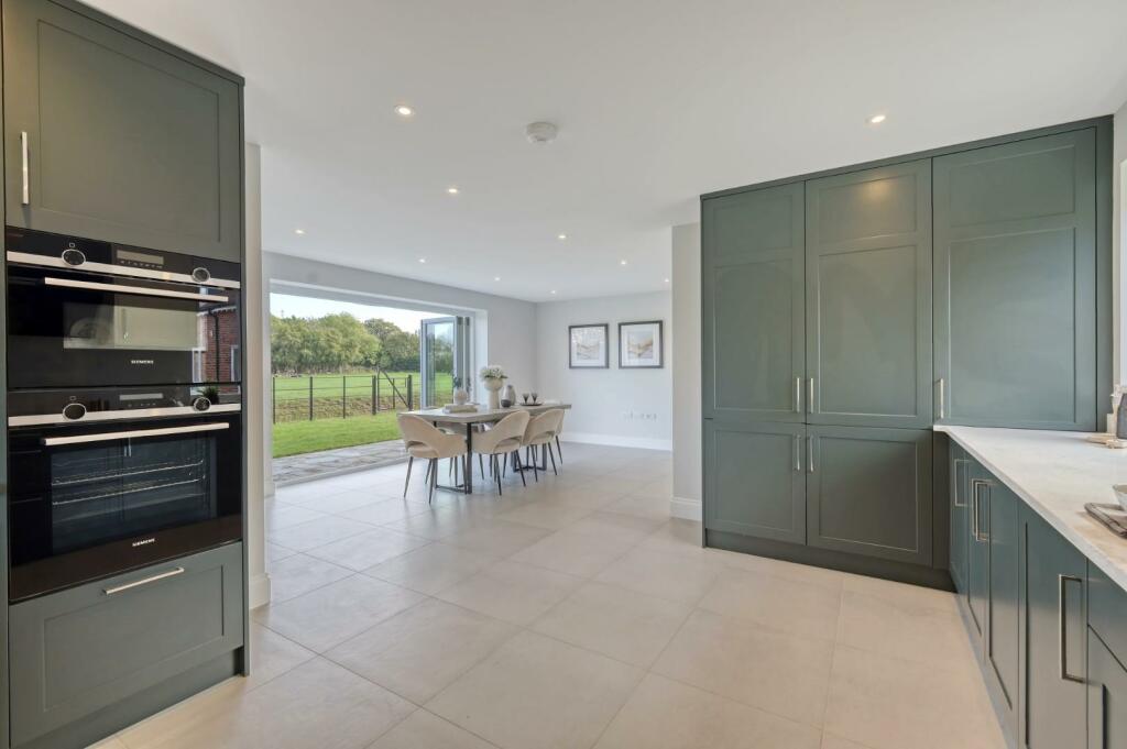 Additional image 4 of Brizes Park, Kelvedon Hatch