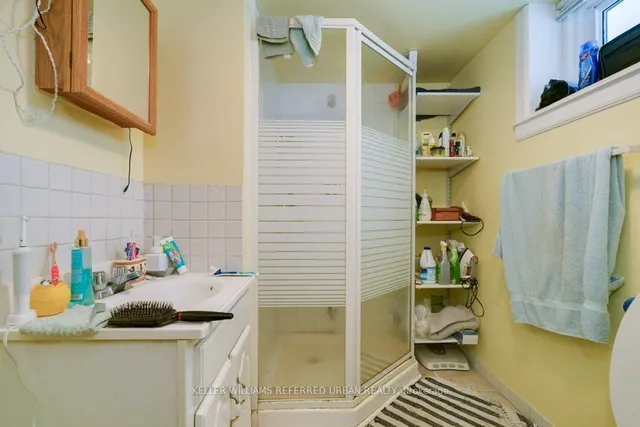 Additional image 25 of 984 Victoria Park Ave