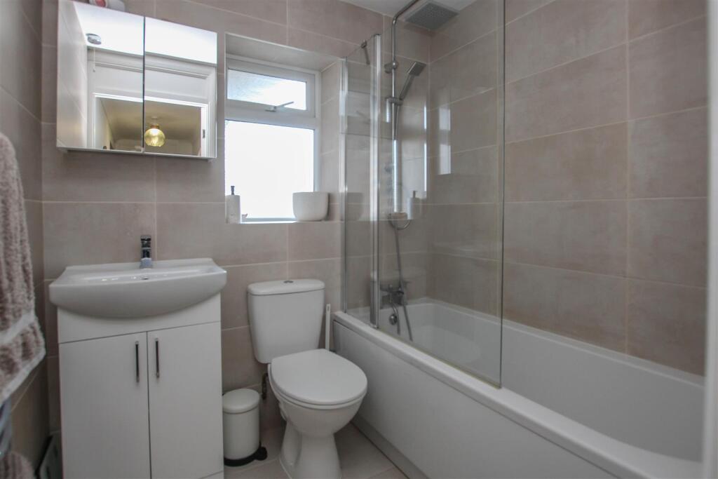 Additional image 10 of Gordon Road, Shenfield, Brentwood