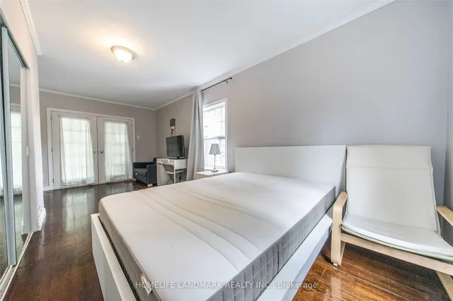 Additional image 19 of 125 Steeles Ave