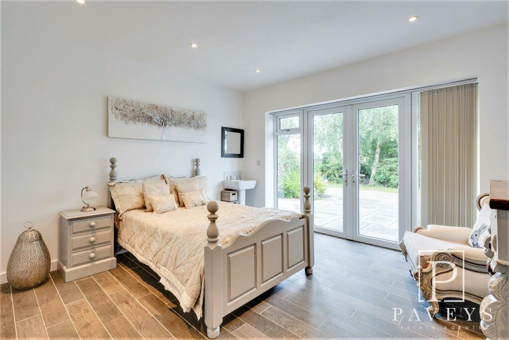 Additional image 23 of Little Clacton Road, Great Holland, Frinton-On-Sea