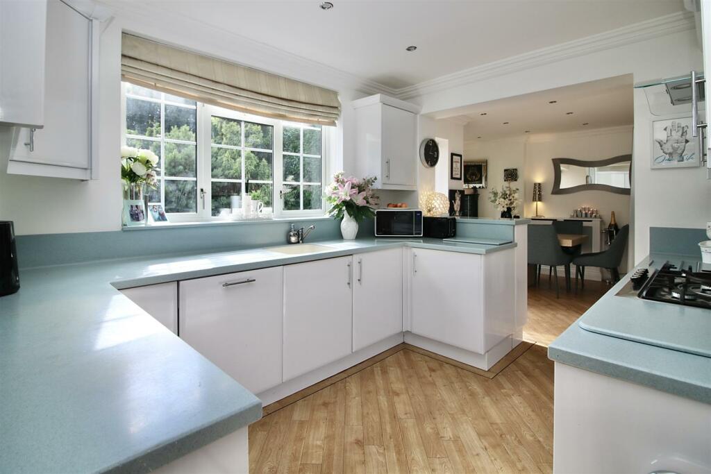 Additional image 5 of Highland Grove, Billericay