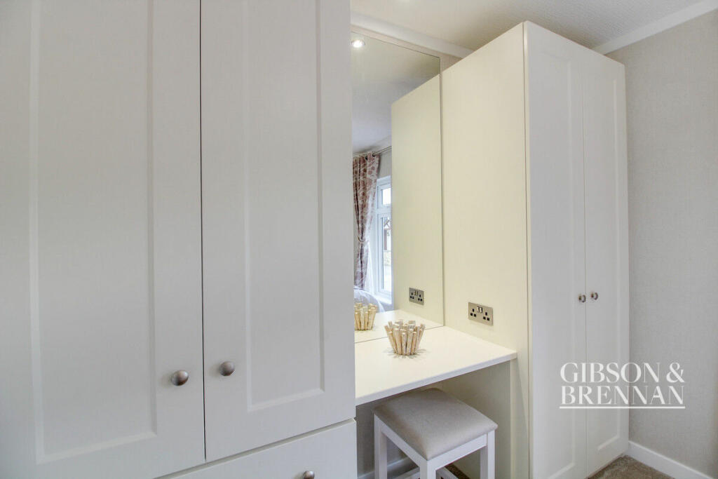 Additional image 18 of Hawkswood Road, Billericay, CM11