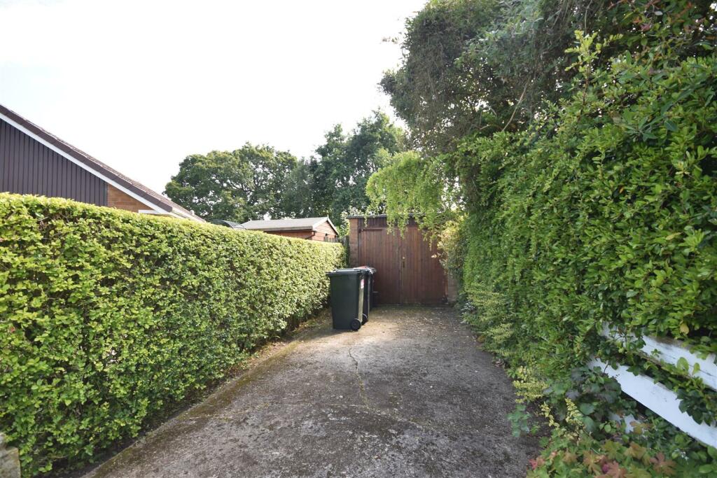 Additional image 21 of Field Hey Lane, Willaston, Neston