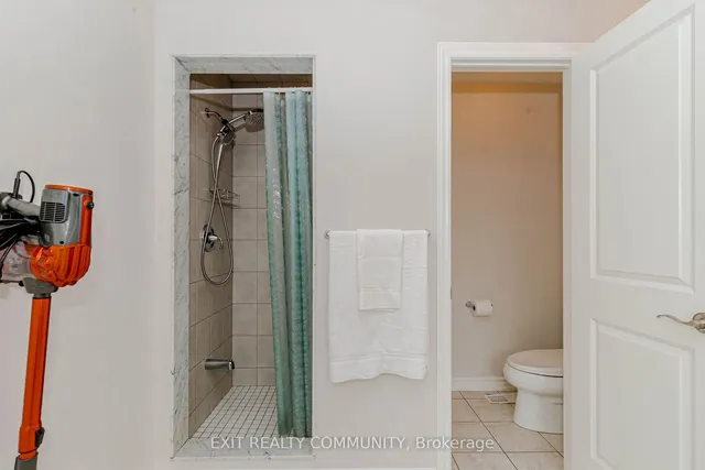 Additional image 19 of 31 Lola Cres