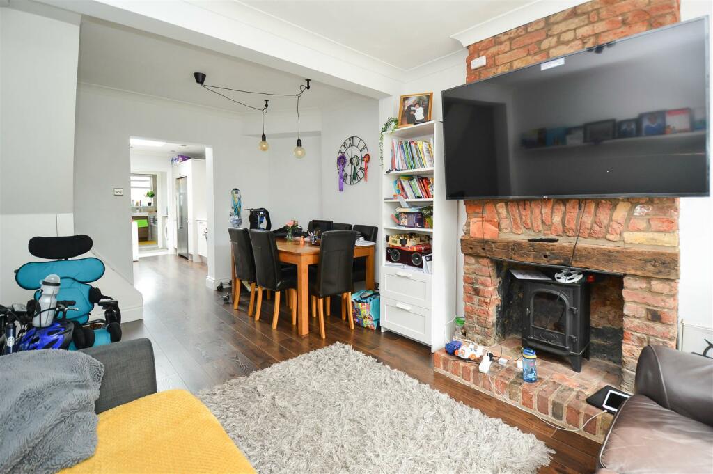 Additional image 18 of Coxtie Green Road, Pilgrims Hatch, Brentwood