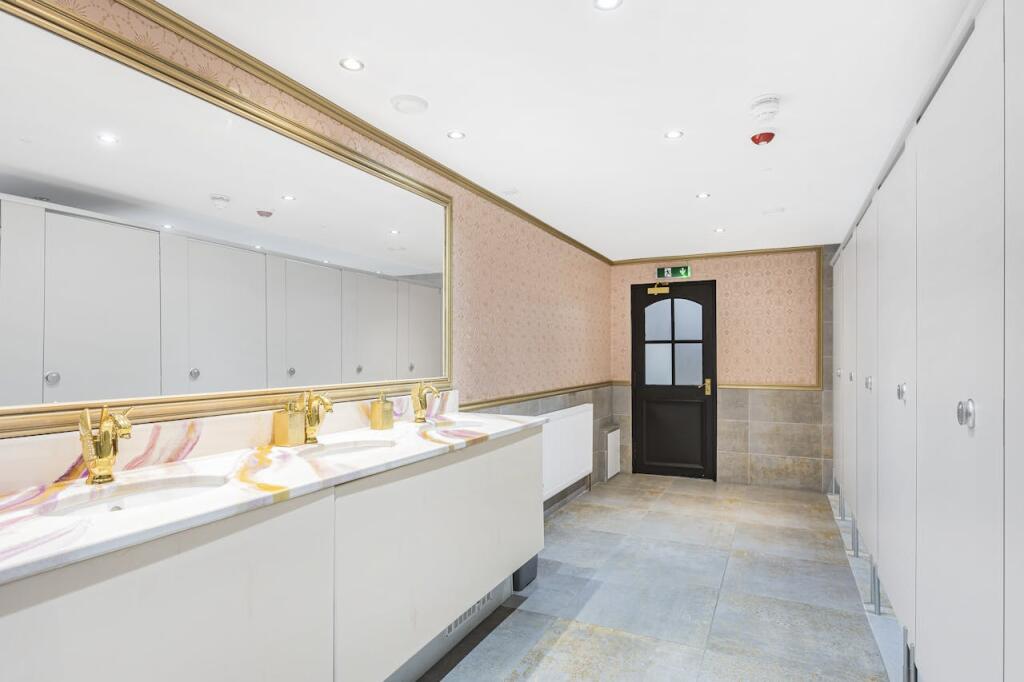 Additional image 68 of The Sugar Hut, 93-95 High Street, Brentwood, CM14 4RR