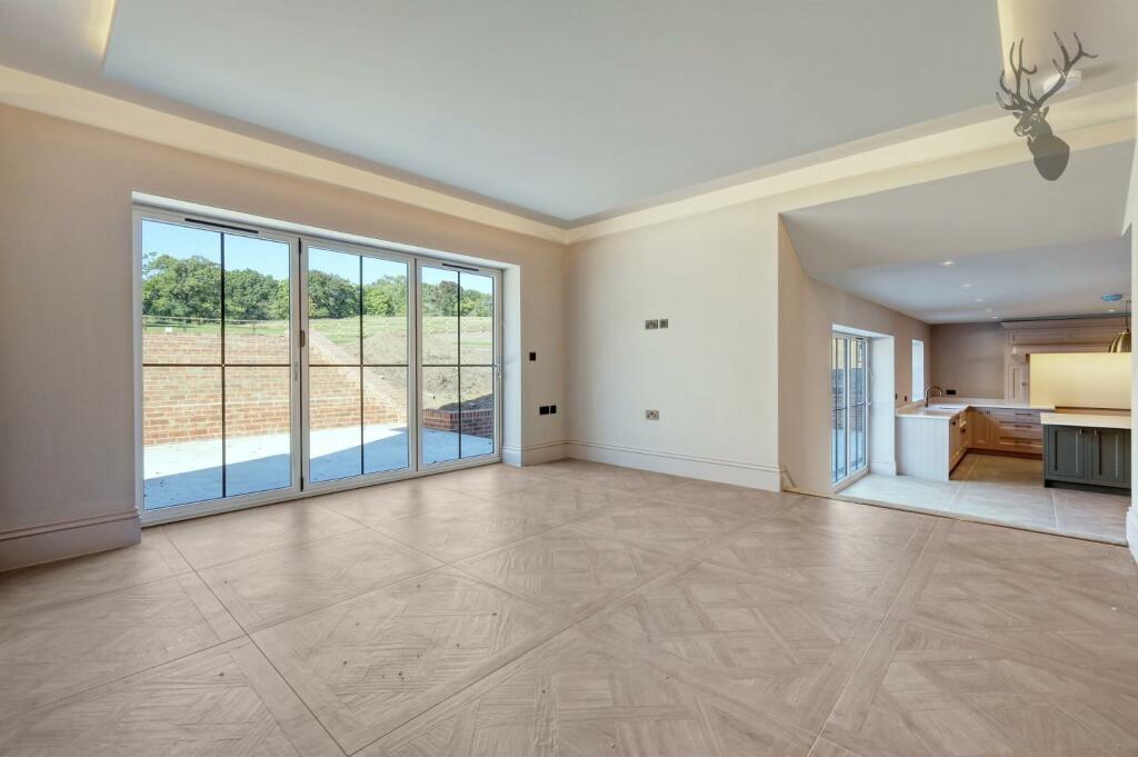 Additional image 4 of Colmar Mews, South Weald