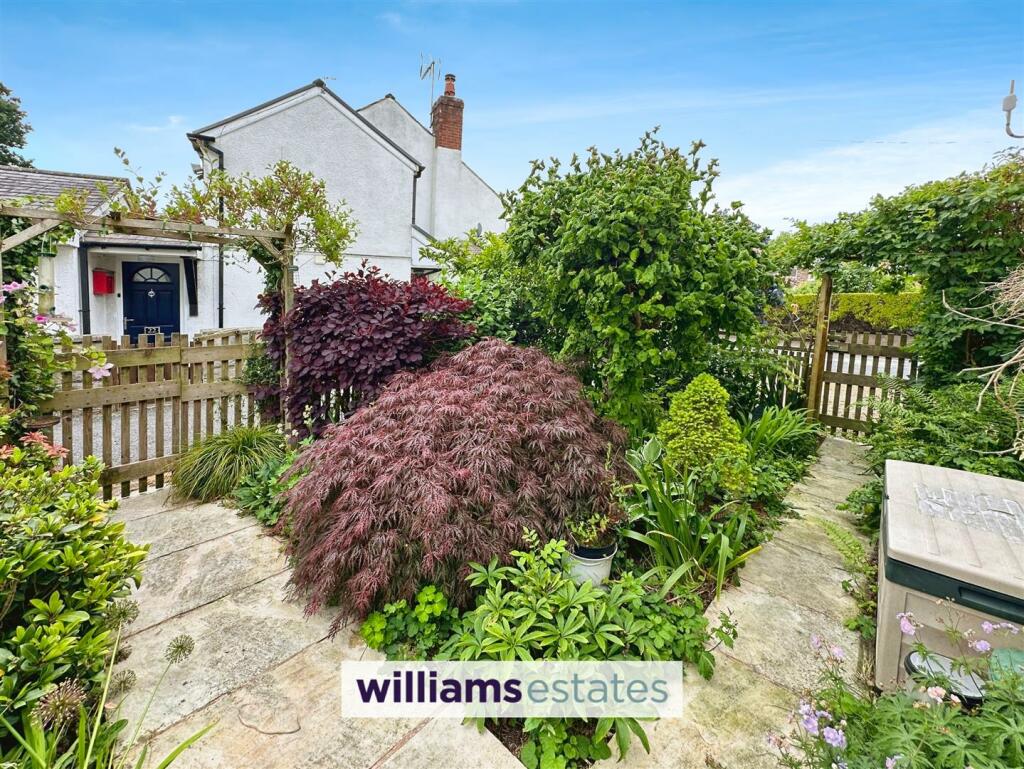 Additional image 17 of Coed-Talon, Mold