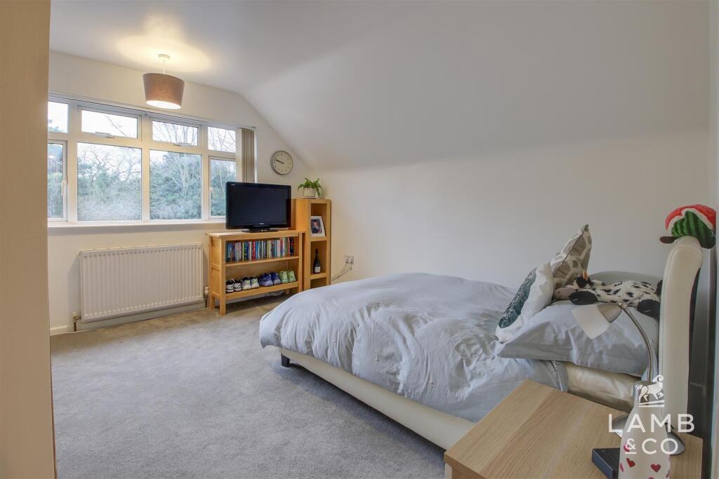 Additional image 16 of Lancaster Gardens West, Clacton-On-Sea