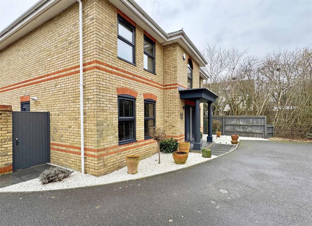 Additional image 38 of Grantham Avenue, Great Notley, Braintree
