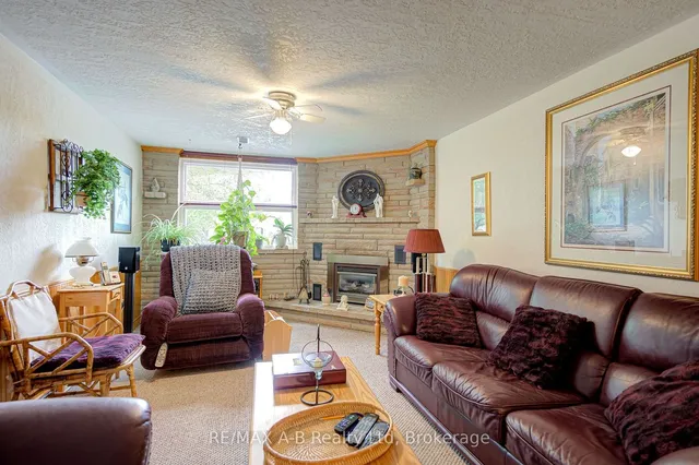 Additional image 25 of 78 Coach Hill Dr