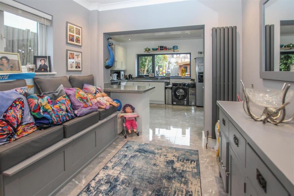 Additional image 5 of Manor Way, Brentwood