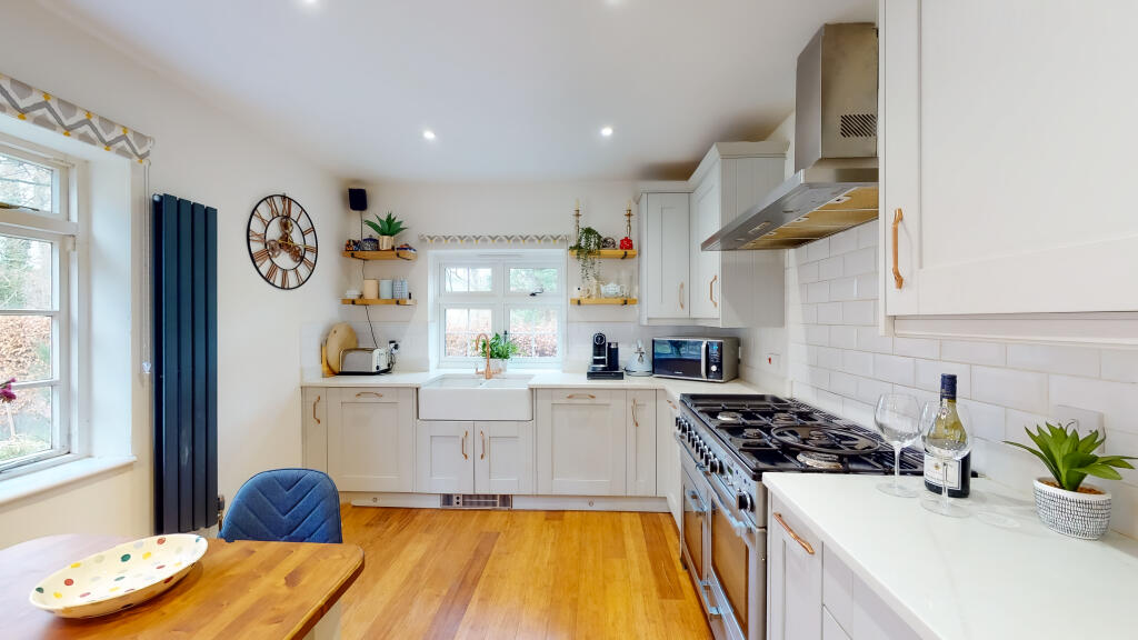 Additional image 29 of Woodland Way, Caterham, CR3