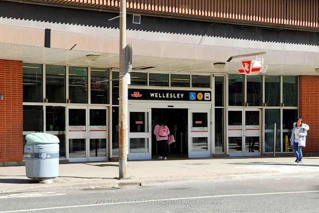 Additional image 21 of 11 Wellesley St W Unit 509