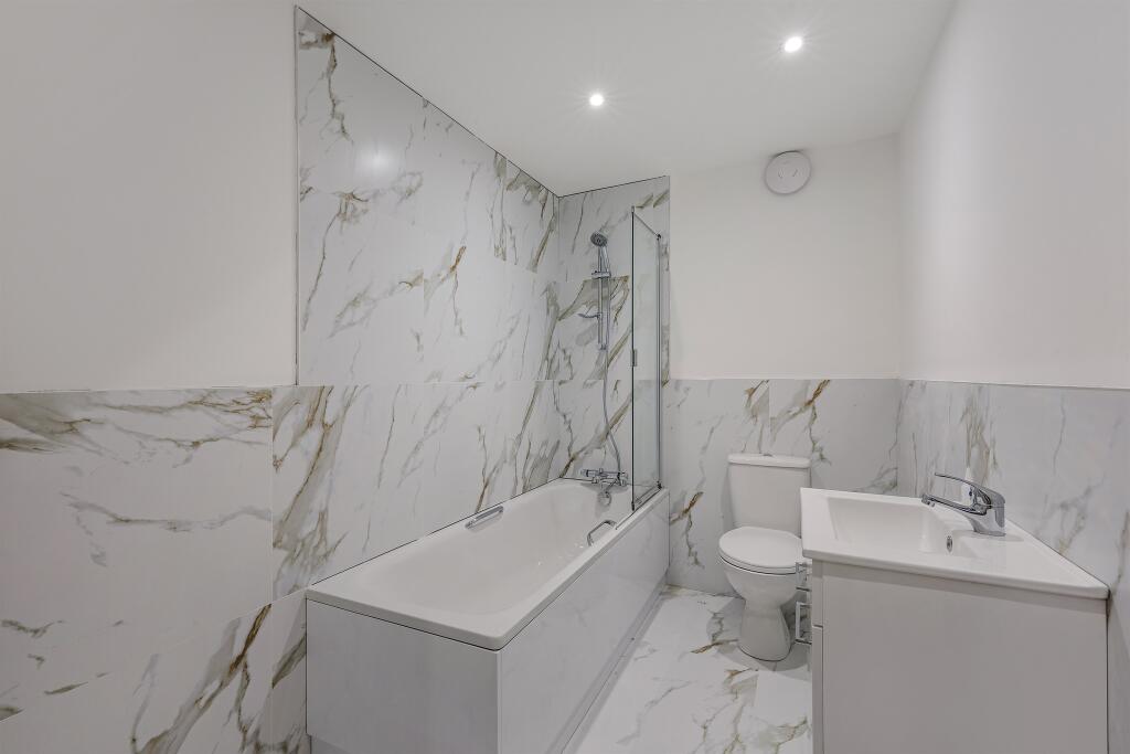 Additional image 10 of Kingswood Way, South Croydon