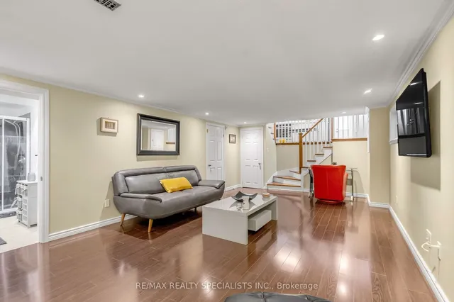 Additional image 30 of 63 Lockton Cres