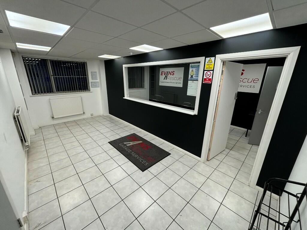 Additional image 5 of Unit 4, Pasadena Trading Estate, North Place, Edinburgh Way, Harlow, Essex, CM20 2SL