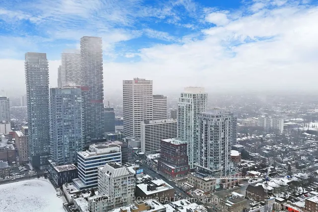 Additional image 29 of 30 Roehampton Ave Unit 1506