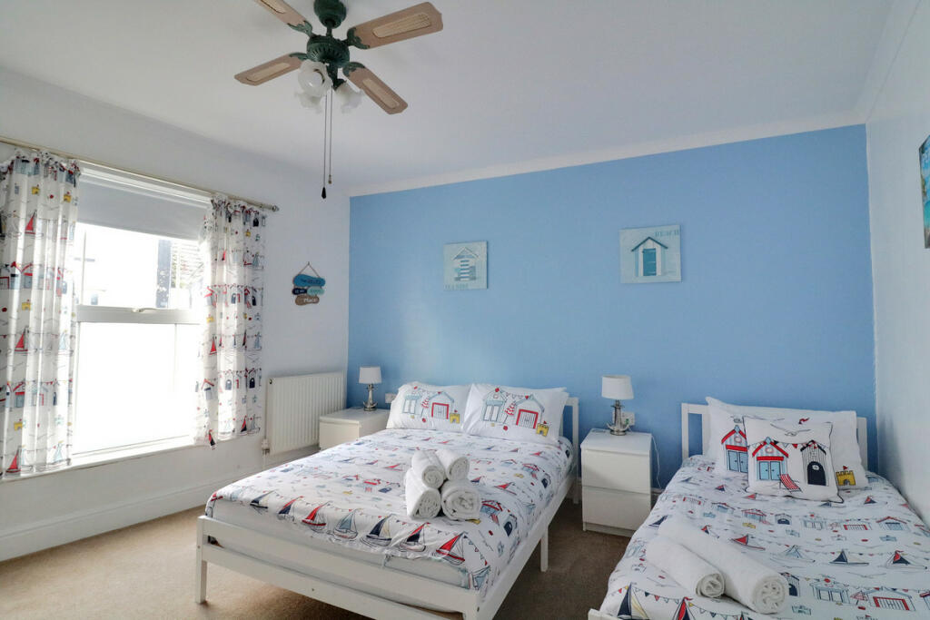 Additional image 11 of Guest House, Walton On The Naze, CO14