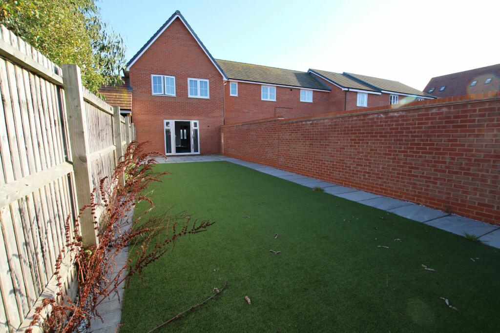 Additional image 8 of Secret Waters, Walton On The Naze