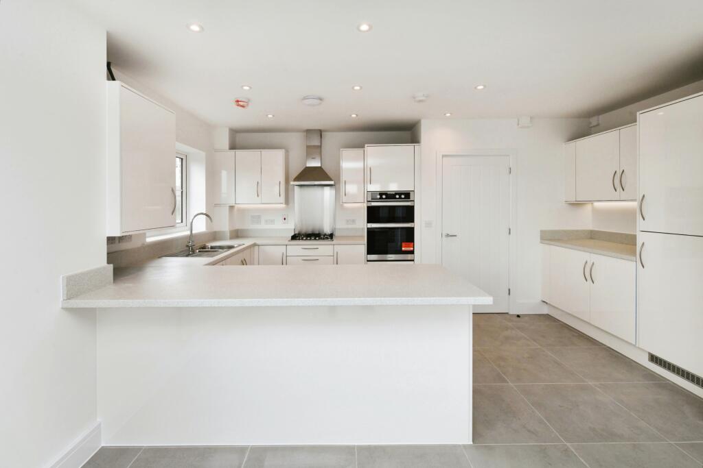 Additional image 21 of Meadow Gardens, Clacton On Sea, Essex, CO16