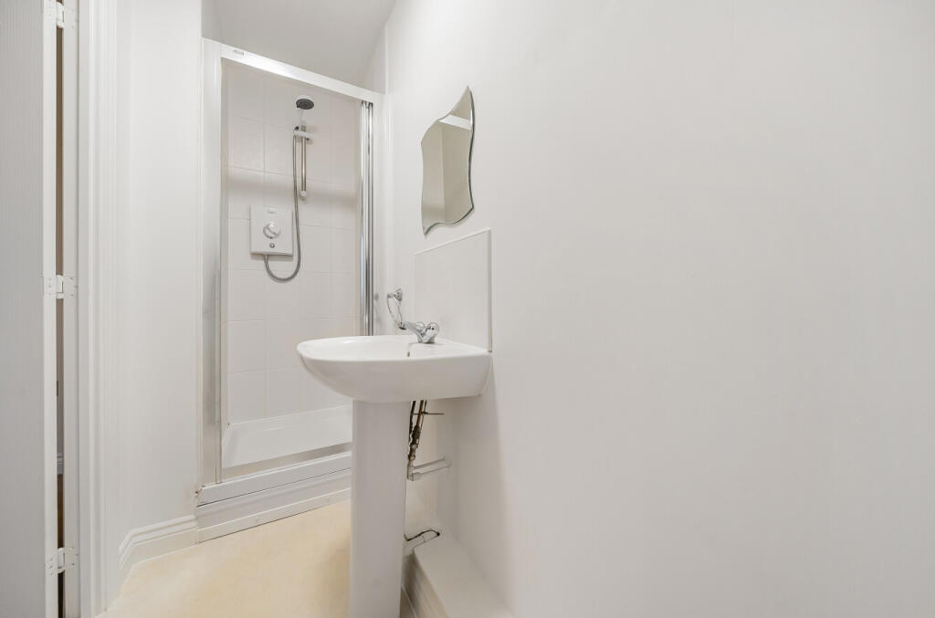 Additional image 17 of Caspian House, Weavers Close, Great Dunmow, Essex, CM6