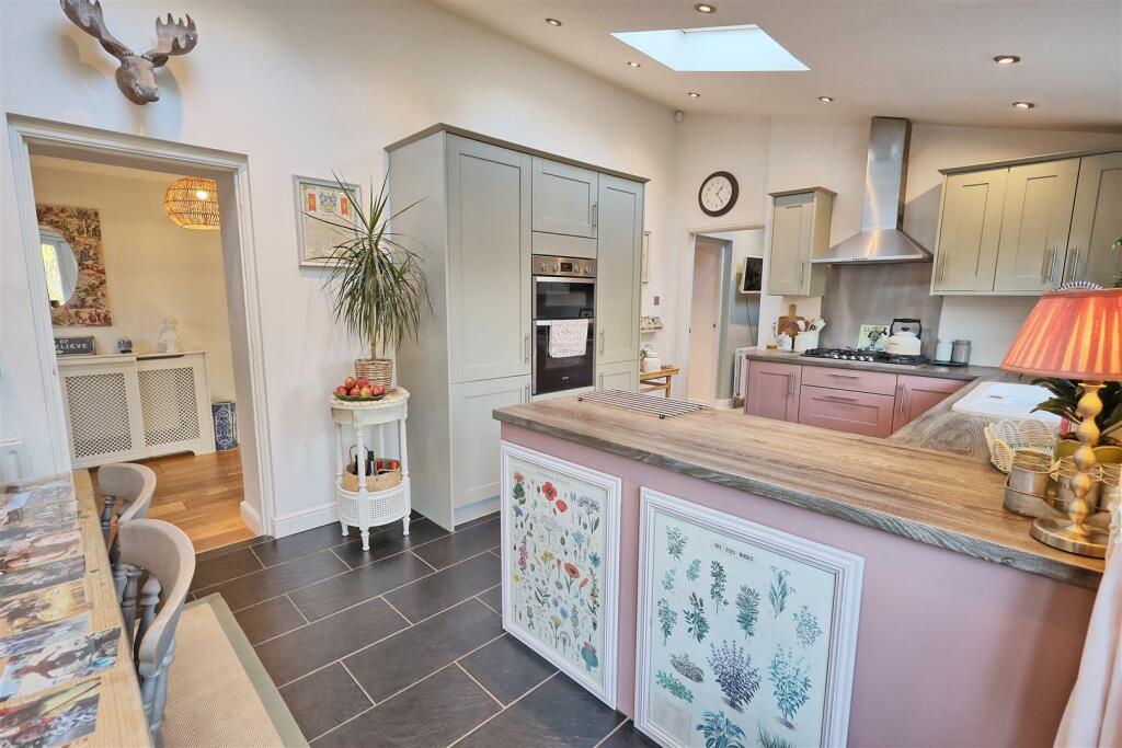 Additional image 13 of HANSELLS MEAD - ROYDON