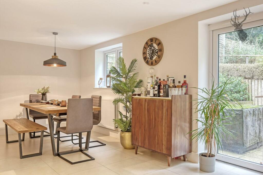 Additional image 7 of Magnolia Crescent, Great Warley, Brentwood