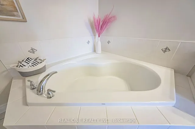 Additional image 26 of 8 Cricket Mews