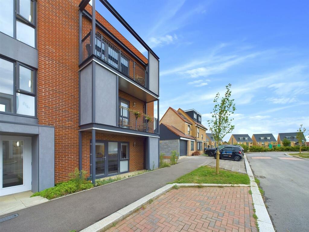 Additional image 10 of Bird Cherry Lane, Gilden Park, Old Harlow, CM17