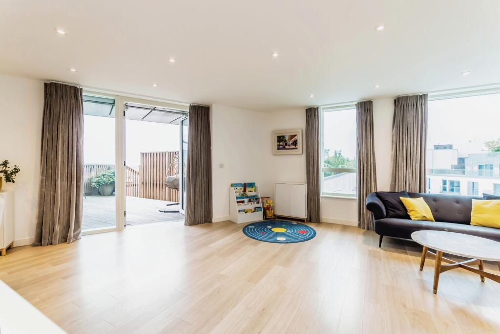 Additional image 12 of Saffron Central Square, Croydon, CR0