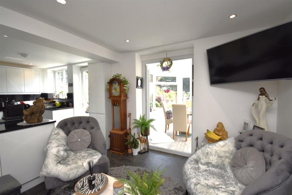 Additional image 10 of Mill Green, Willaston, Neston