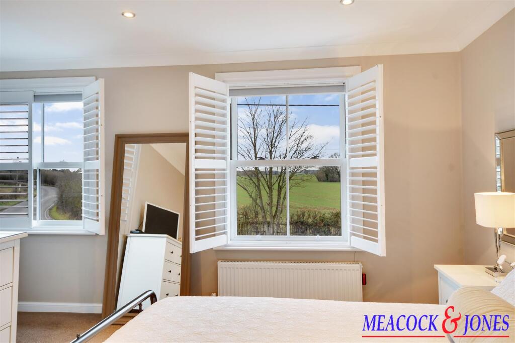 Additional image 18 of Tye Common Road, Billericay