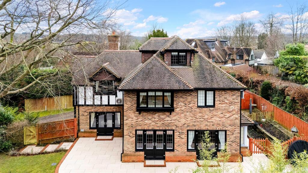 Additional image 30 of High Oaks Close, Coulsdon
