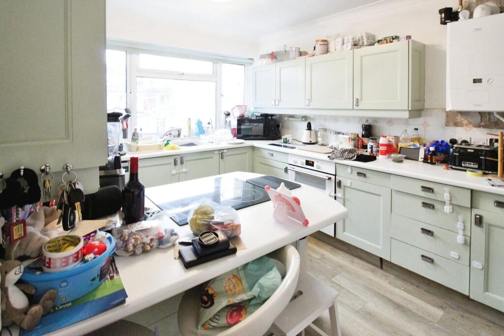 Additional image 7 of Beehive Chase, Brentwood