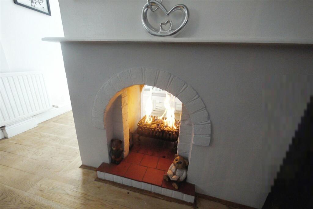 Additional image 7 of Danes Way, Pilgrims Hatch, Brentwood, Essex, CM15