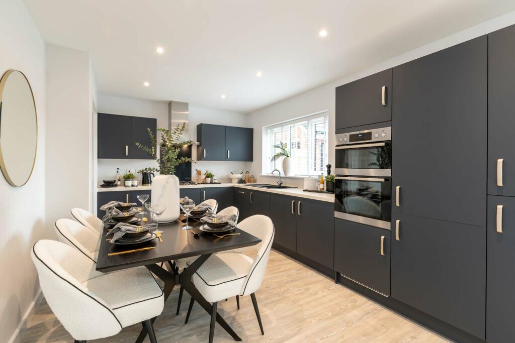 Henham Road,
Elsenham,
Essex,
CM22 6DH