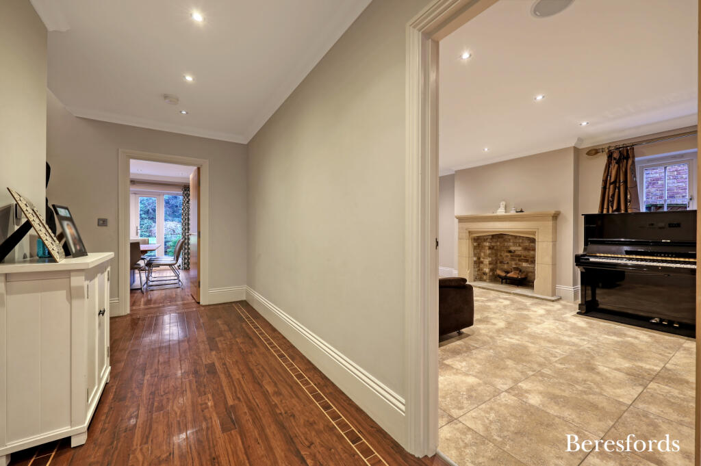 Additional image 20 of Worrin Place, Shenfield, CM15