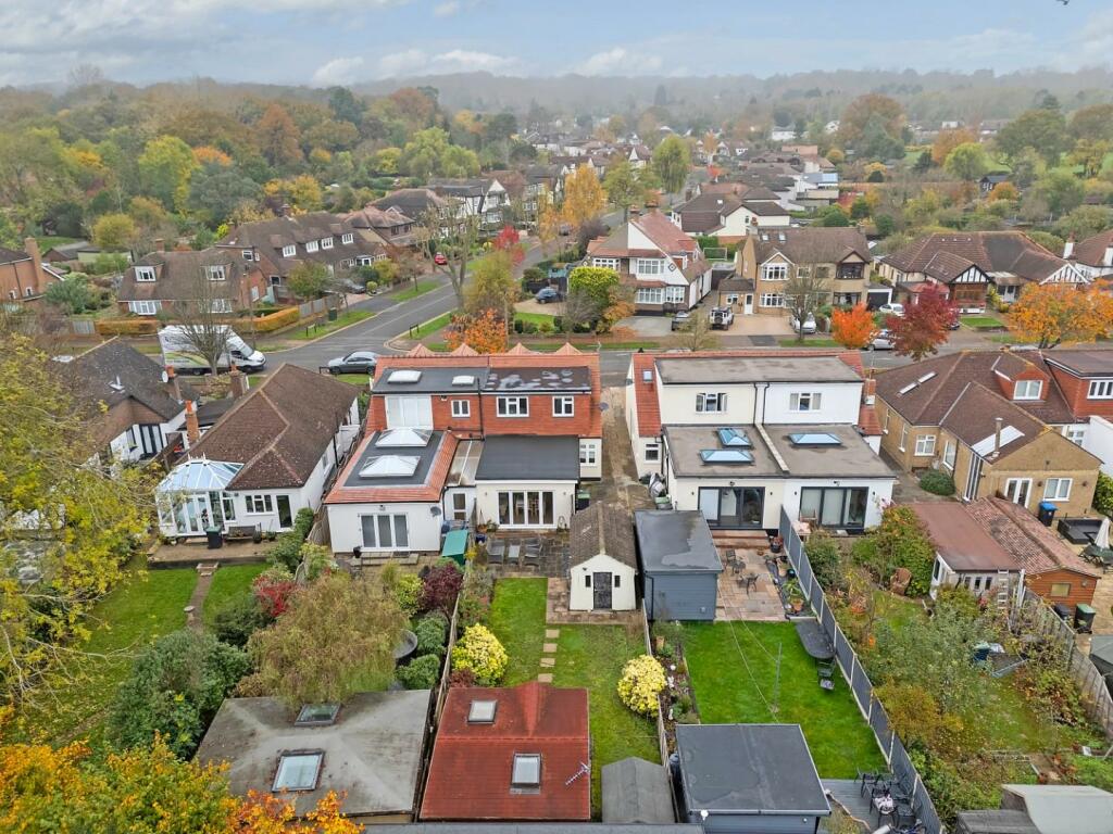 Additional image 17 of Orchard Drive, Theydon Bois, Epping