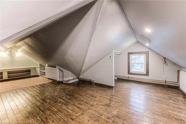 Additional image 33 of 80 Pandora Ave