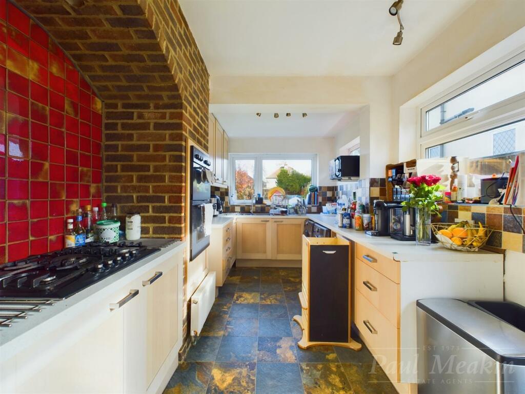 Additional image 4 of Portnalls Rise, Coulsdon